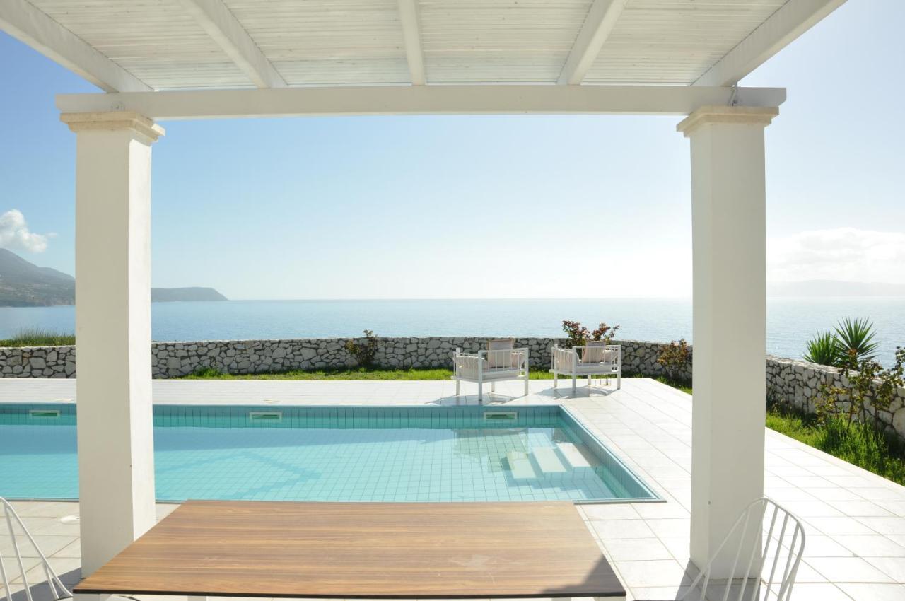 Seafront Villa Kefaloniaprivatevillas ตราเปซากิ ภายนอก รูปภาพ