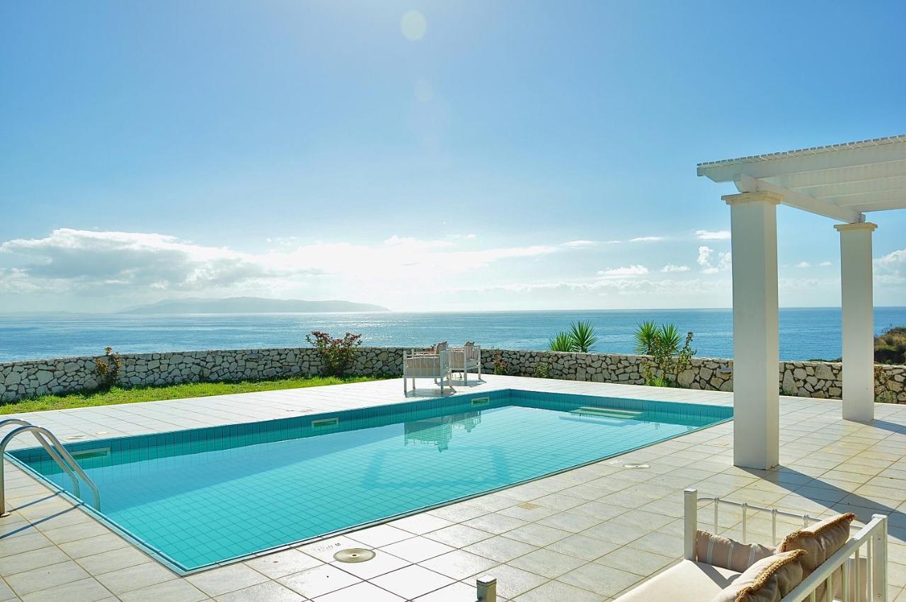 Seafront Villa Kefaloniaprivatevillas ตราเปซากิ ภายนอก รูปภาพ